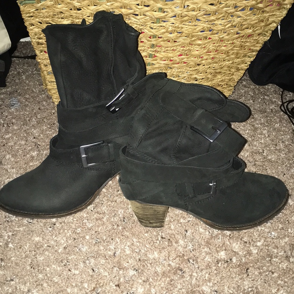 Black boots